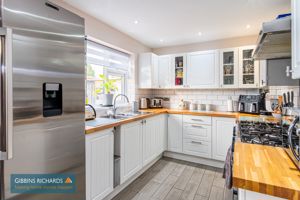 Kitchen- click for photo gallery